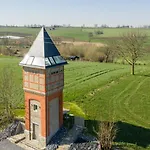 Insolite La Tour De Larbuisson