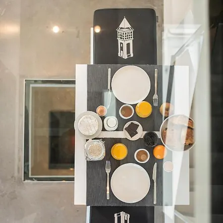 Insolite La Tour De Larbuisson *