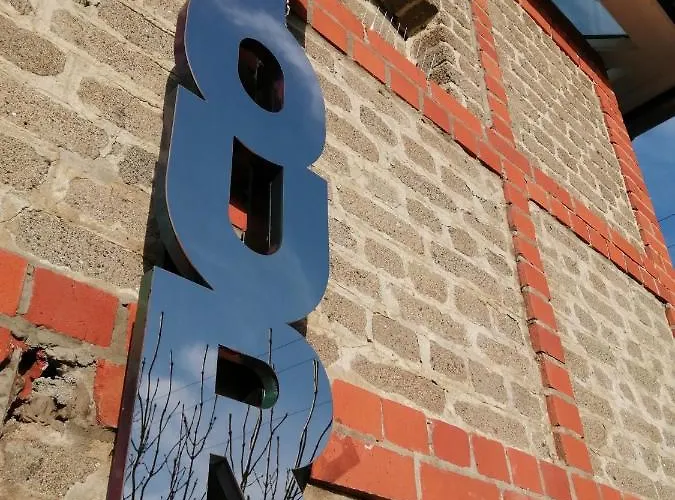 Insolite La Tour De Larbuisson Herve